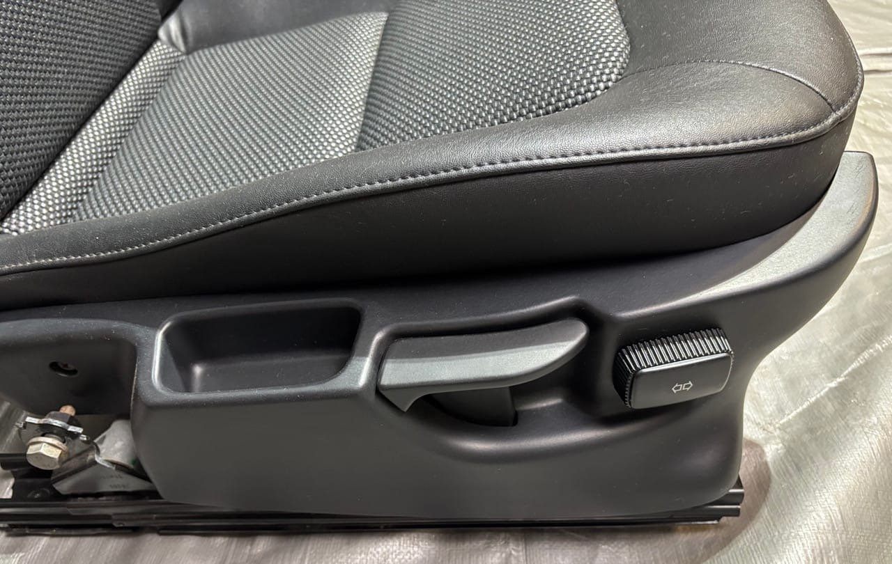 BMW Z3 Black Leather Seats – OEM Front Seats Interior Replacement - Image 14