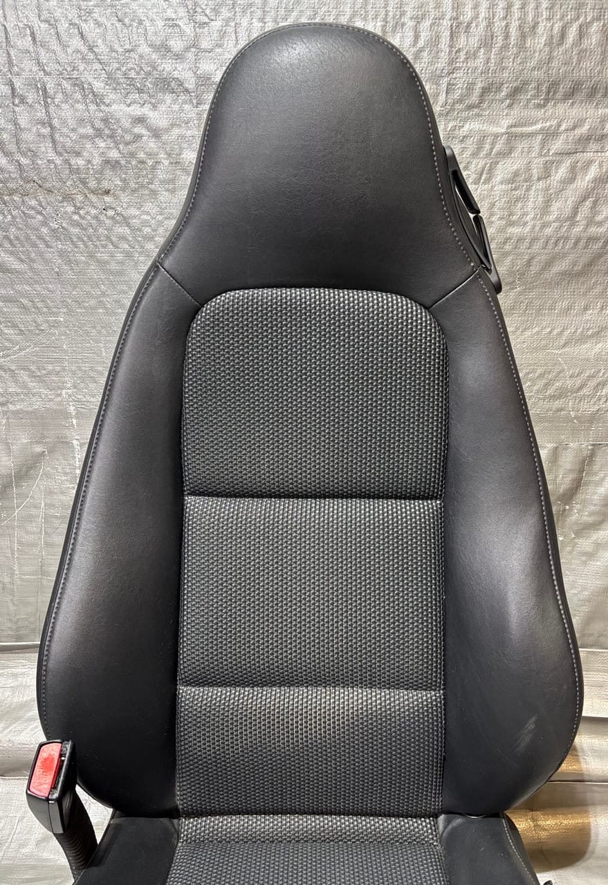 BMW Z3 Black Leather Seats – OEM Front Seats Interior Replacement - Image 11