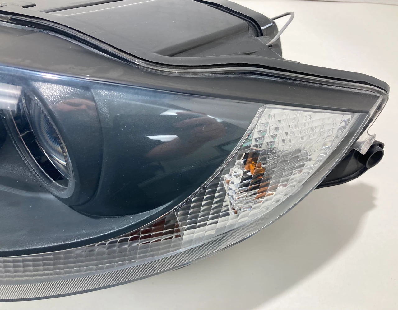2006–2008 BMW Z4 3.0si Headlights – E85/E86 OEM-Style Headlamp Assembly - Image 8