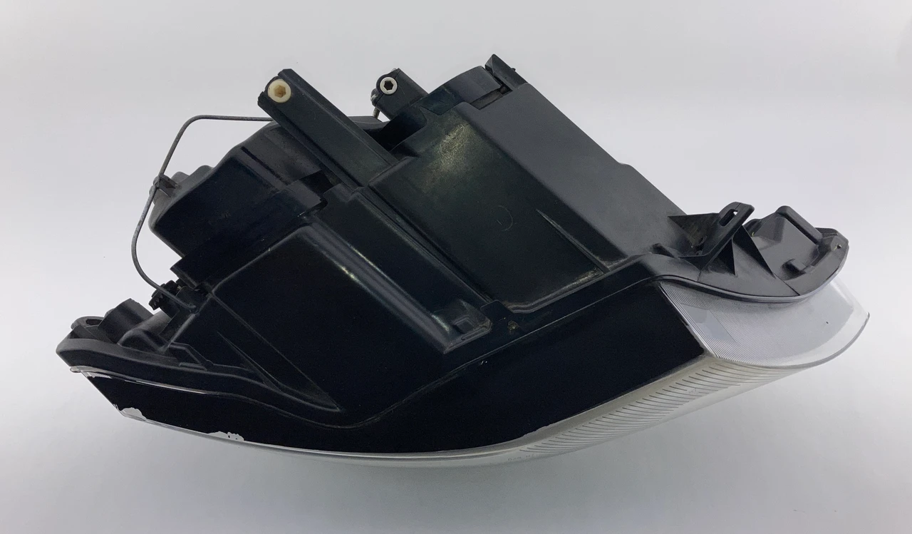 2006–2008 BMW Z4 3.0si Headlights – E85/E86 OEM-Style Headlamp Assembly - Image 6